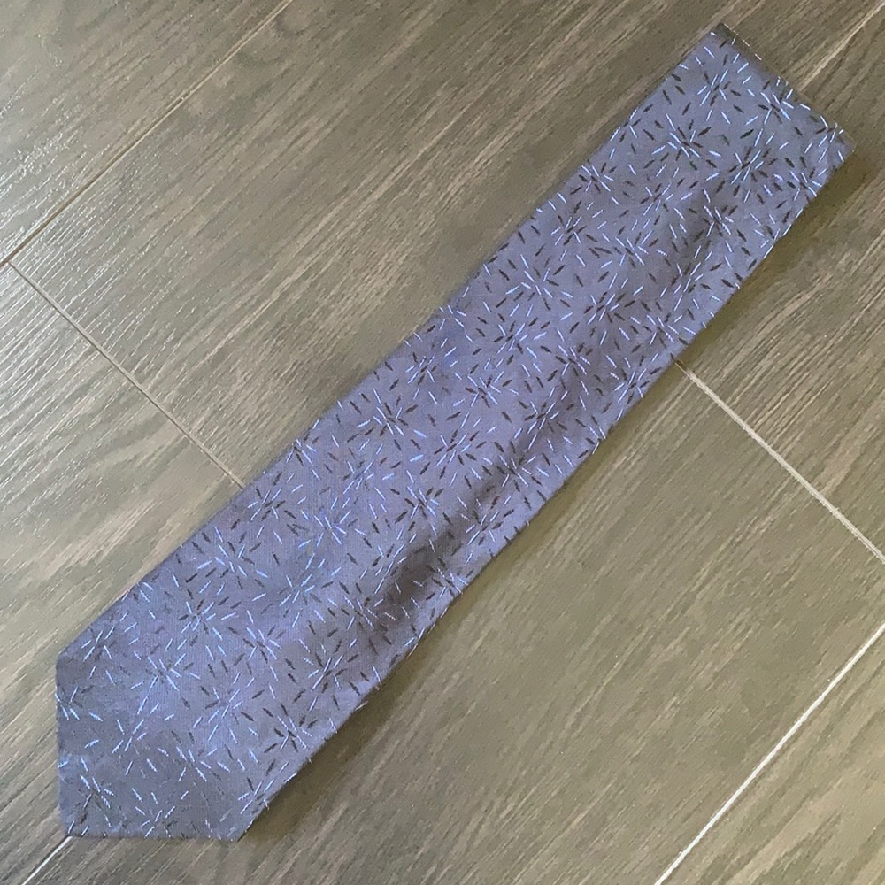 Navy starburst silk tie